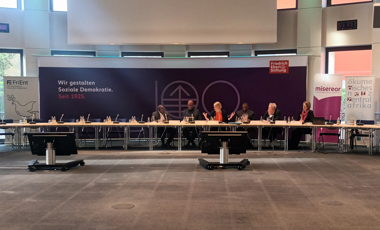 Frontaler Blick auf das Panel